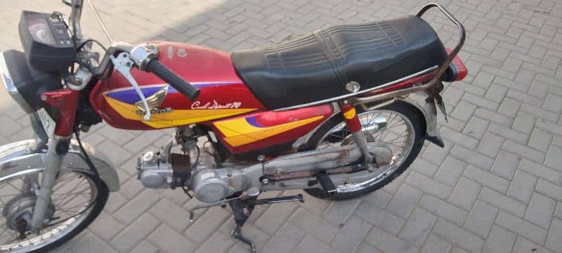 Honda 70 Molde 2005 2