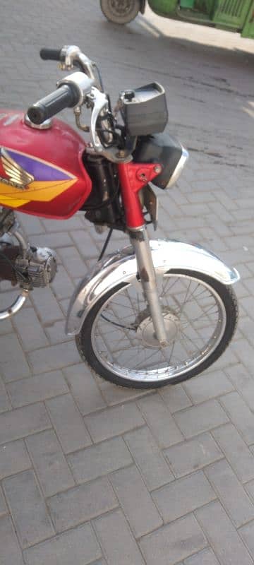 Honda 70 Molde 2005 6