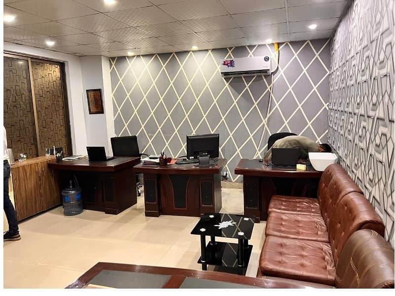 Area 330 Square Feet Office Available For Sale Real Pictures In Main Boulevard Road Gulberg 3 Lahore 2