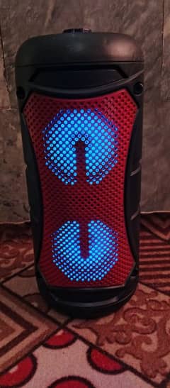 VERY HIGH SOUND AND LIGHTING SPEAKER