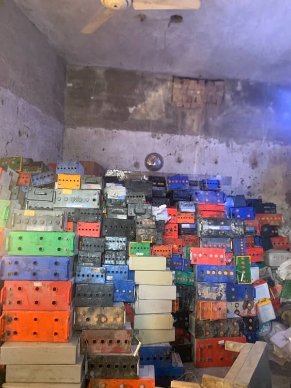 Sale old batteries / Scrap Battery / Old Batteries 4