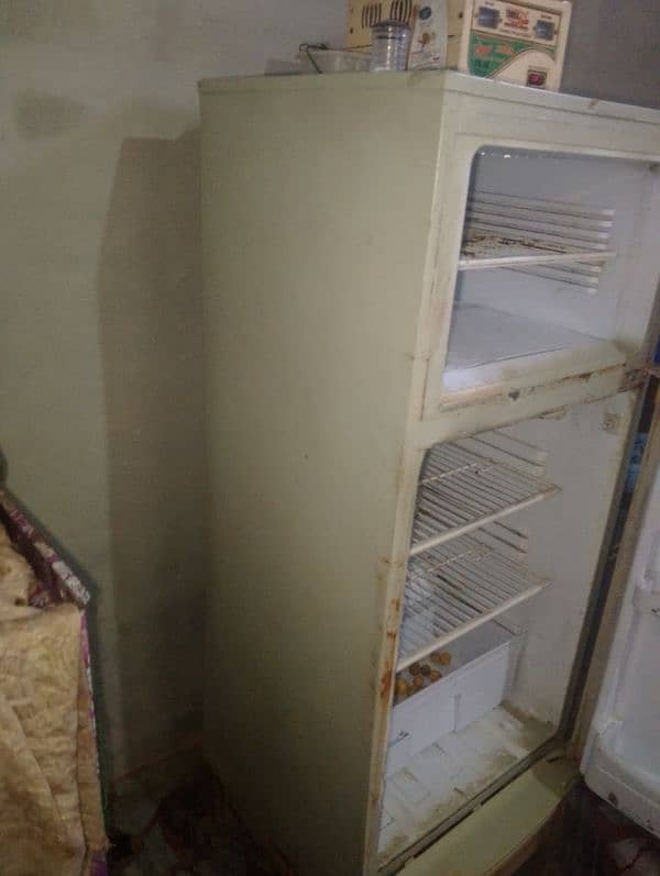 used fridge 0