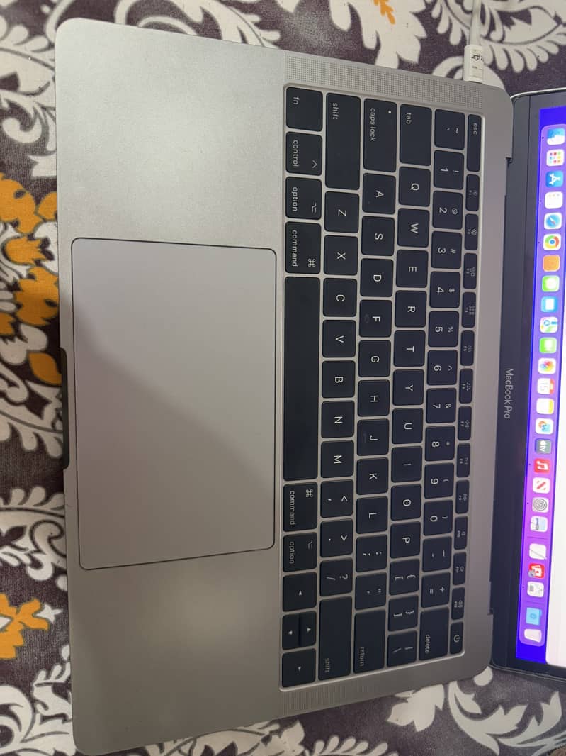 MacBook Pro 2017 13 inch 2