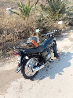 suzuki gs 150 se