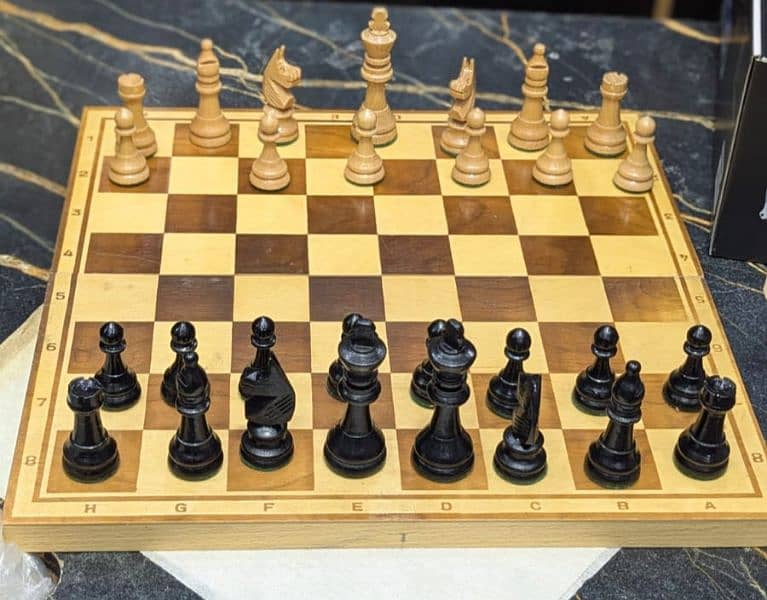 foldable wooden chess 2