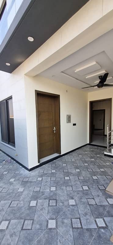 5 Marla Brand New House For Sale in Faisal Town (1250) 1