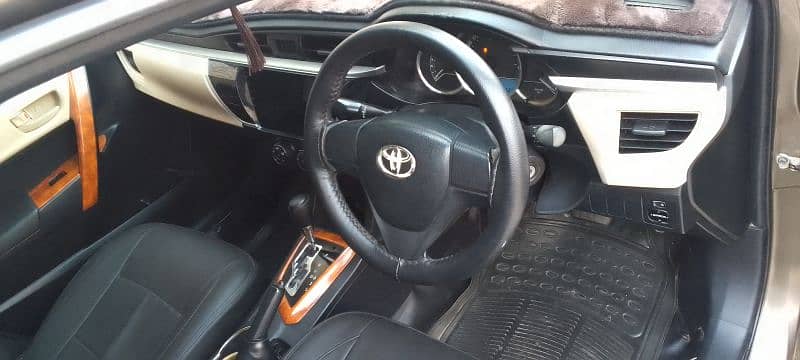 Toyota Corolla Altis 2015 1