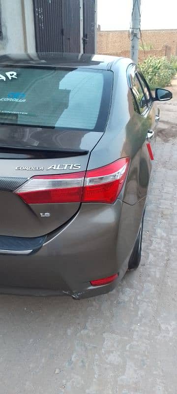 Toyota Corolla Altis 2015 5