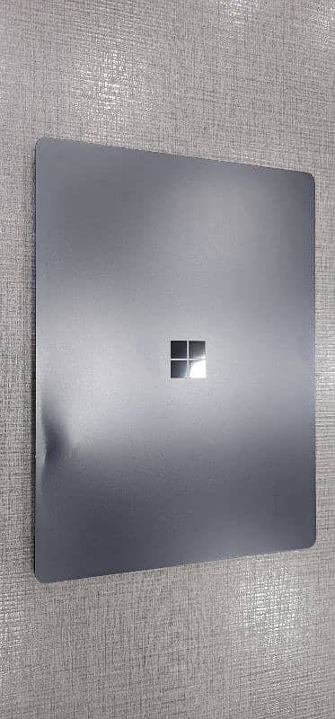 Microsoft Surface Laptop 3 Core i7 10th Generation 16gb 512 2