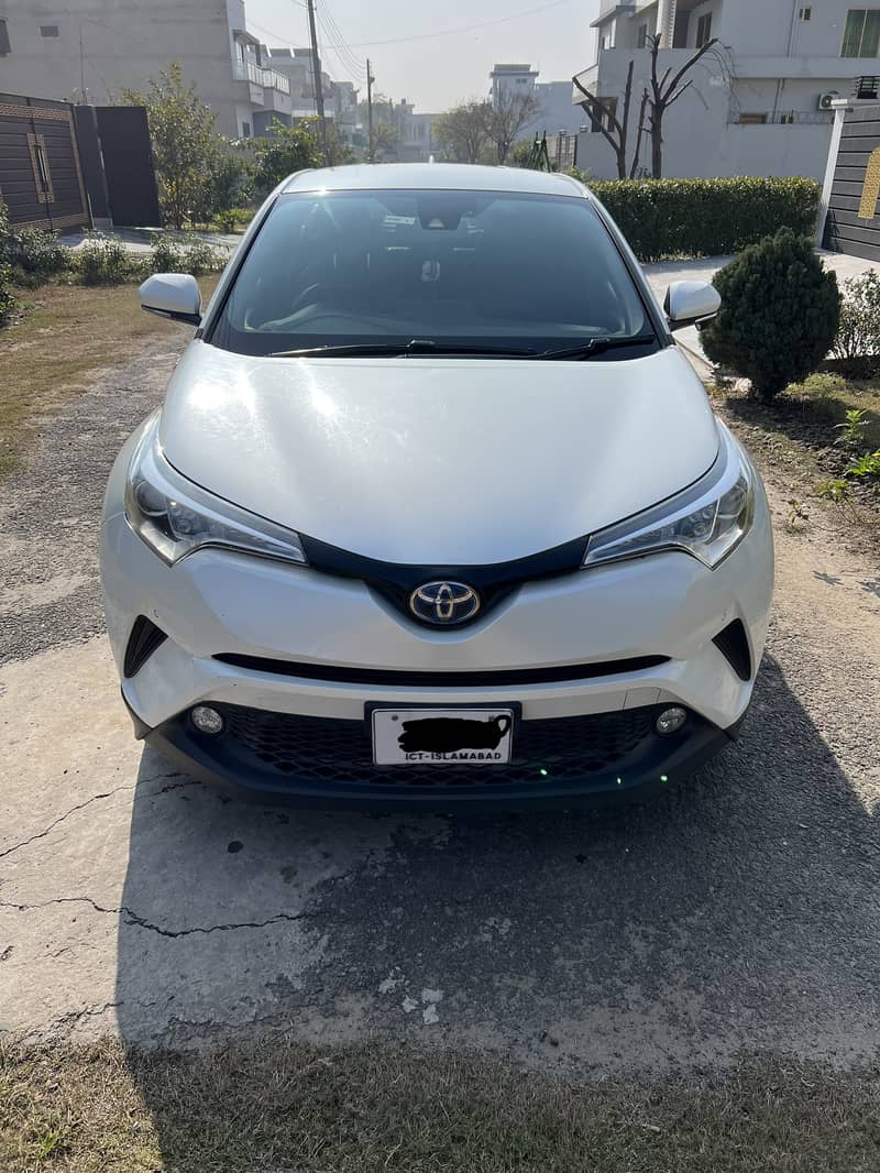 Toyota C-HR G-LED 2017 0