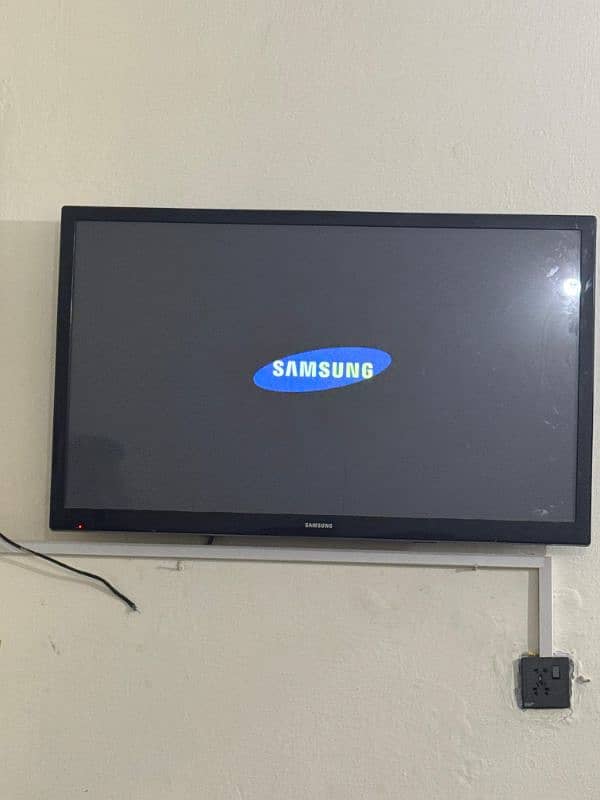 Samsung TV Orignal ps43f4000 7