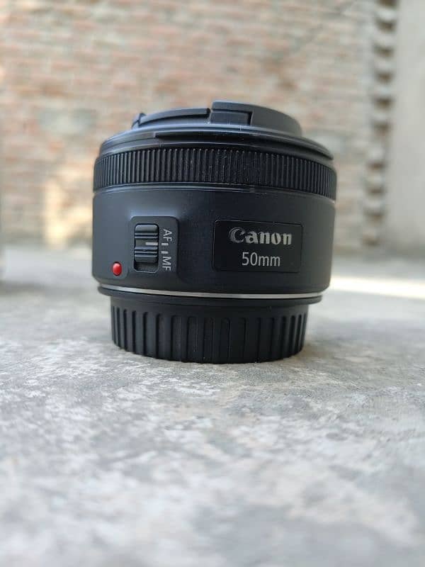 Canon 50mm 1.8 lense 0