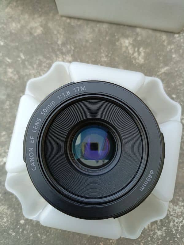 Canon 50mm 1.8 lense 2