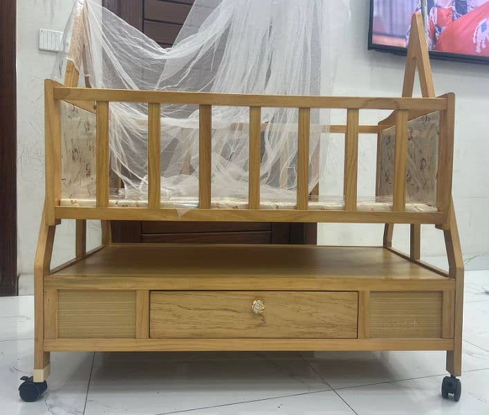 Baby cot with swing 0