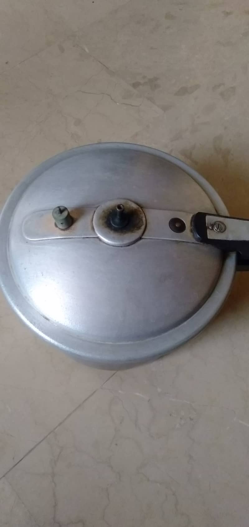 Pressure cooker for Sale 2