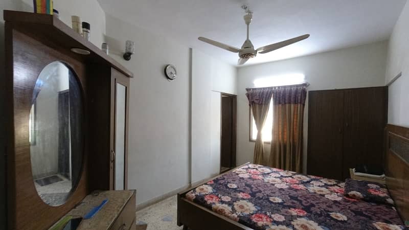 1250 Sq Feet Flat Available For Sale Gulshan E Iqbal Block 5 6