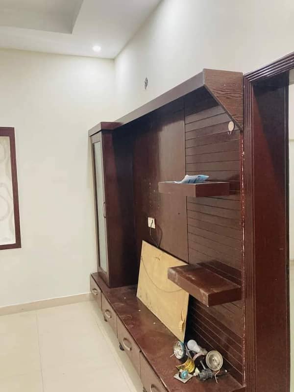 3 MARLA LOWER PORTION FOR RENT IN JOHAR TOWN PHASE NEAR ALLAH HON CHOWK. 1