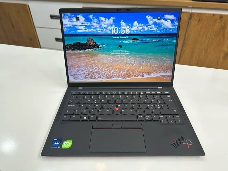 LENOVO THINKPAD X1 CARBON ( CORE-i7  13th GEN ) 32 GB RAM-512 GB SSD 0