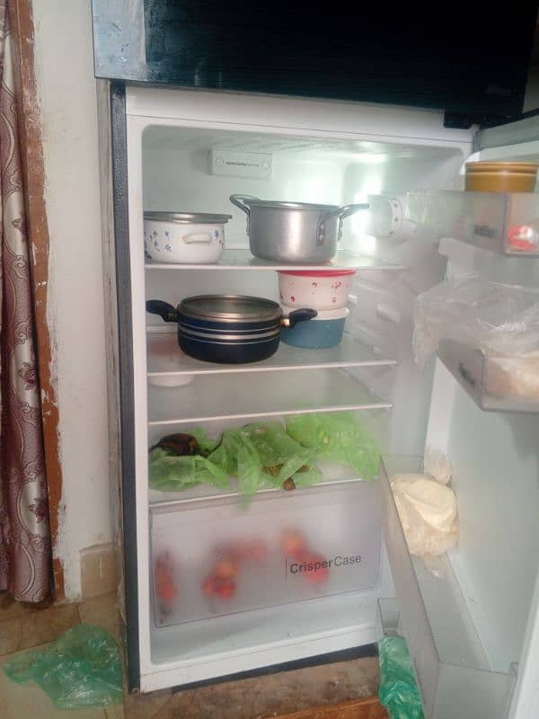 Dawlance fridge hai 0