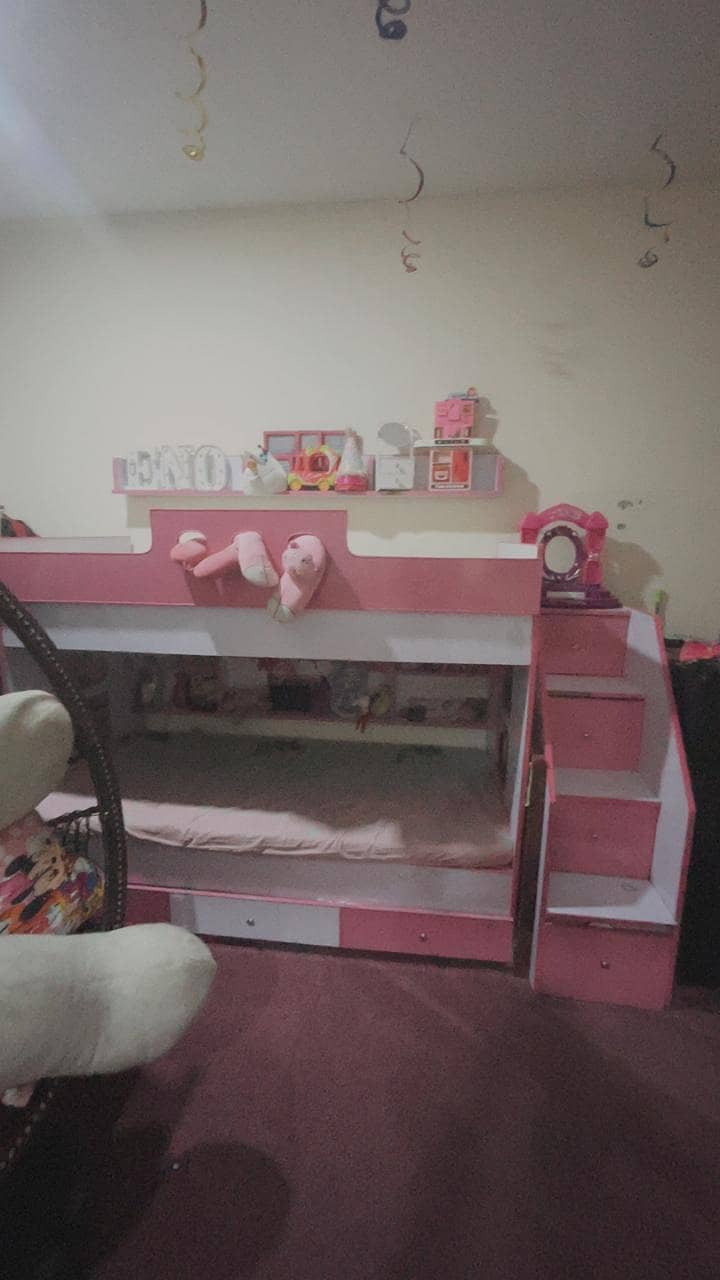 Children bed in pink colour 0