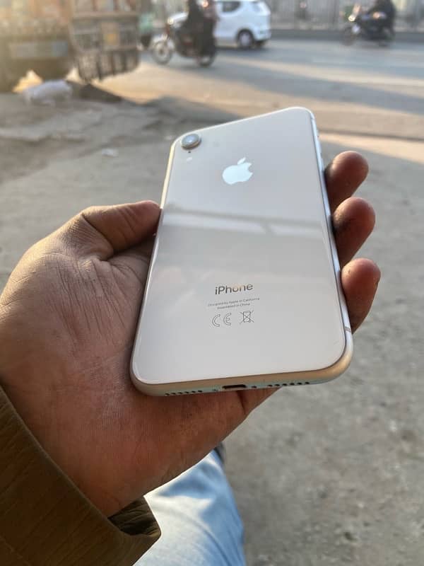 iphone xr 256gb pta approve 3