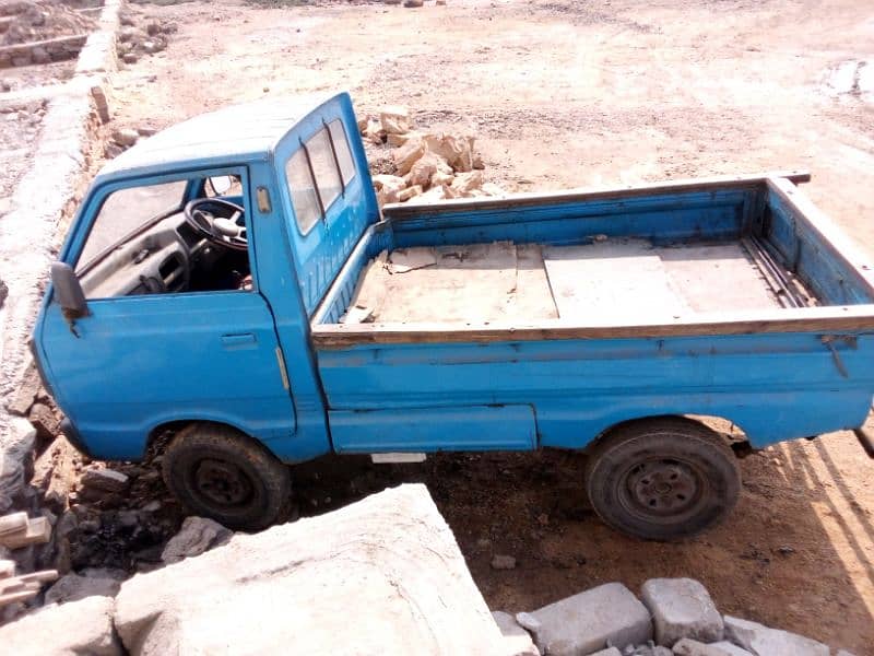 Suzuki pick up 2 stock 2 stroke 1982. 3