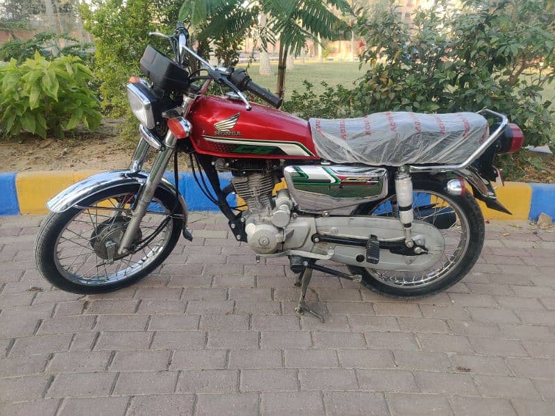 Honda 125 special edition 5 gear model 2023karachi number 1