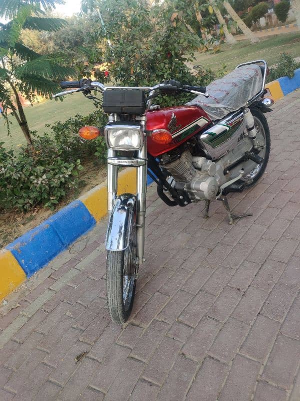 Honda 125 special edition 5 gear model 2023karachi number 3