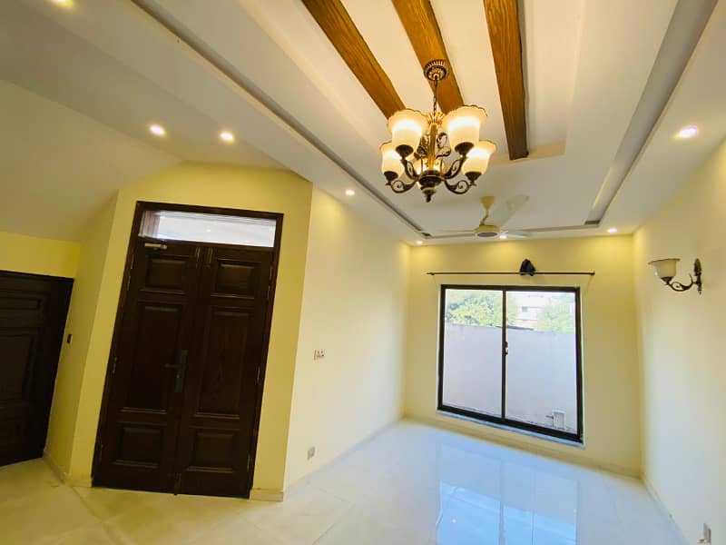 10 Marla One Bed Fully Furnished Upper Portion For Rent in DHA Phase 5 Lahore 0