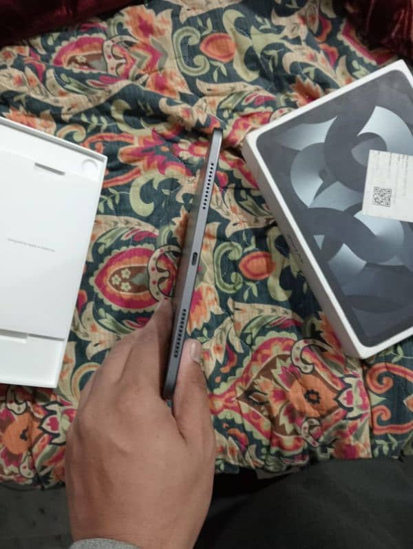 ipad air 5 m1 64gb ha full box ha 10.10 for sell 4