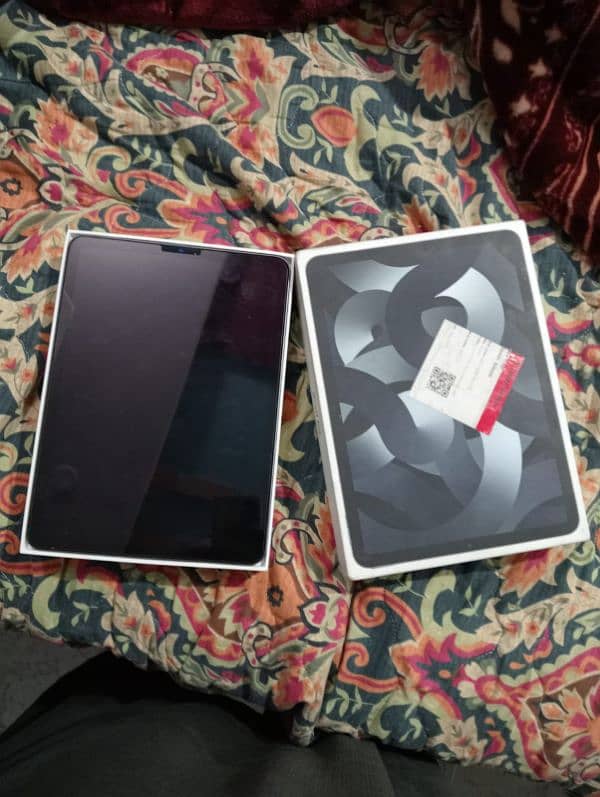 ipad air 5 m1 64gb ha full box ha 10.10 for sell 6