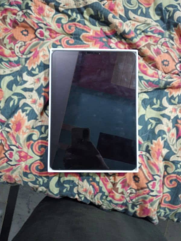 ipad air 5 m1 64gb ha full box ha 10.10 for sell 7