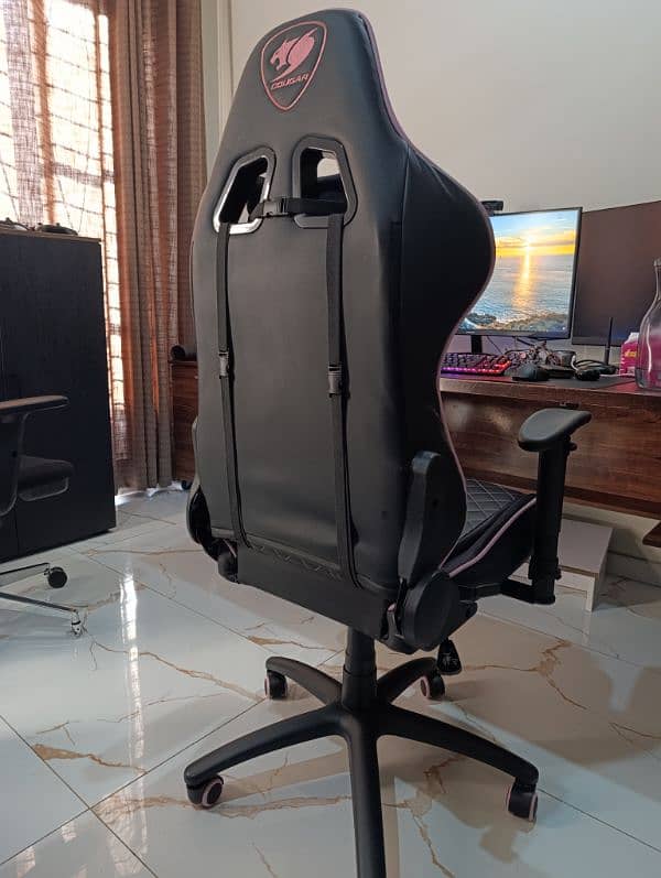 cougar Armor one Eva - Gaming chair 1