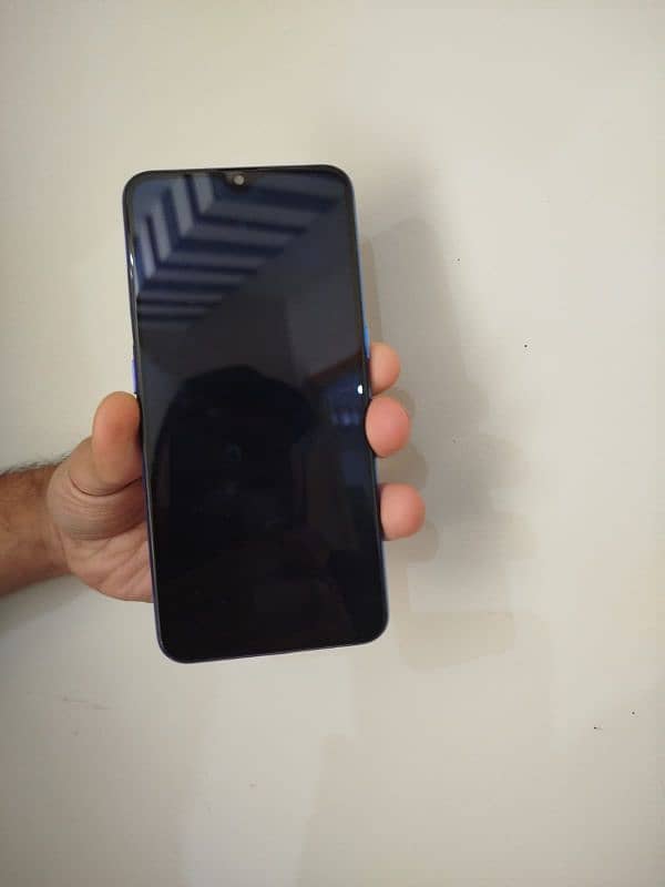 Realme Xt 8/128  gaming phone 4