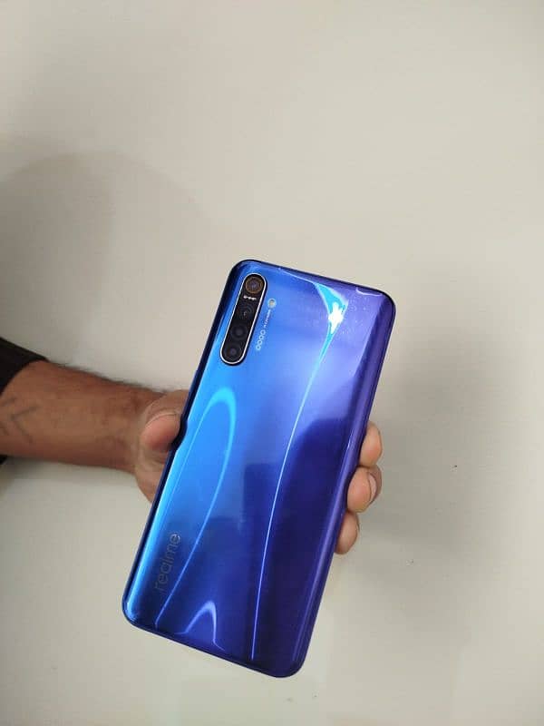 Realme Xt 8/128  gaming phone 7