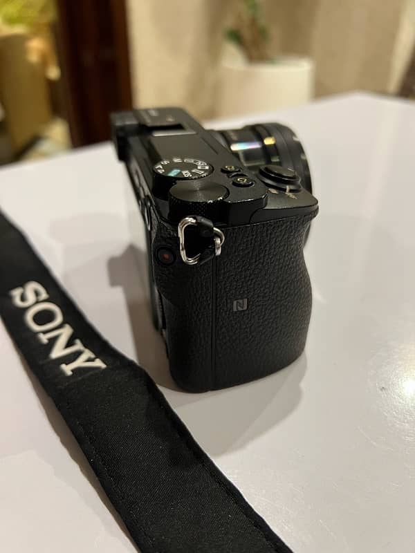 Sony A6500 with kit lens and box & 2 batteries 5