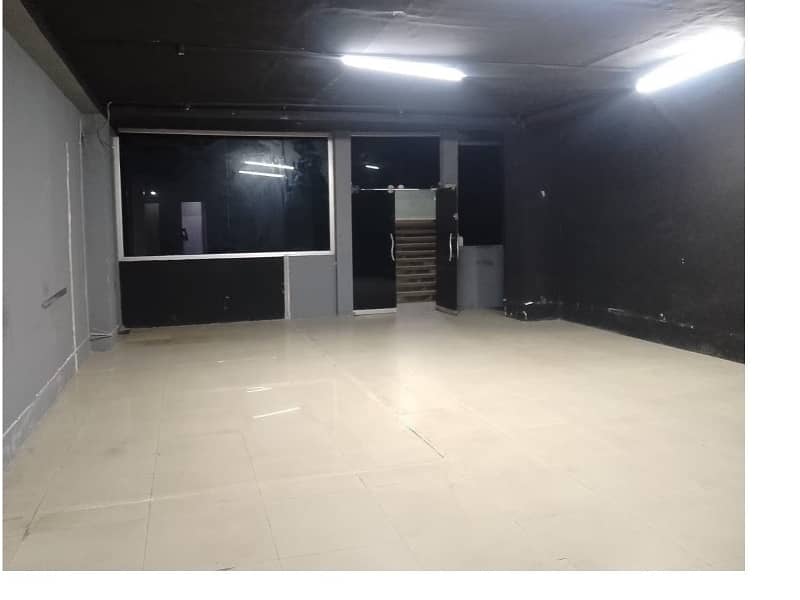 Area 700 Square Feet Office Available For Rent Real Pictures In Main Boulevard Road Gulberg 3 Lahore 1