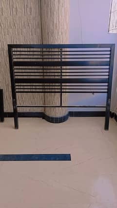 rod iron single bed