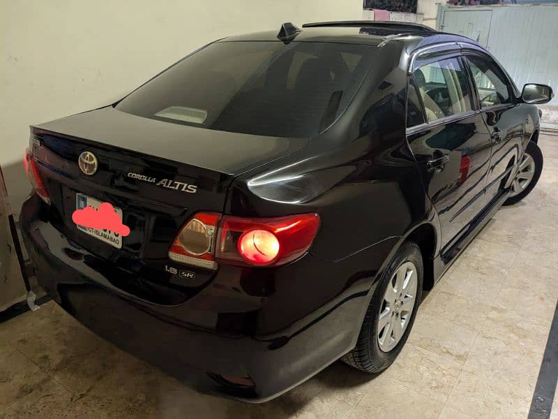 Toyota Corolla Altis 2010 11