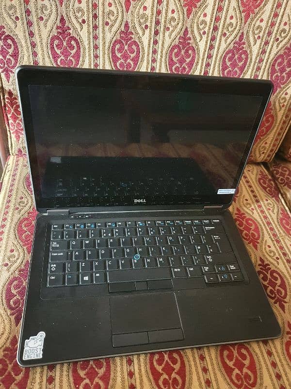 Dell Latitude E7440 1