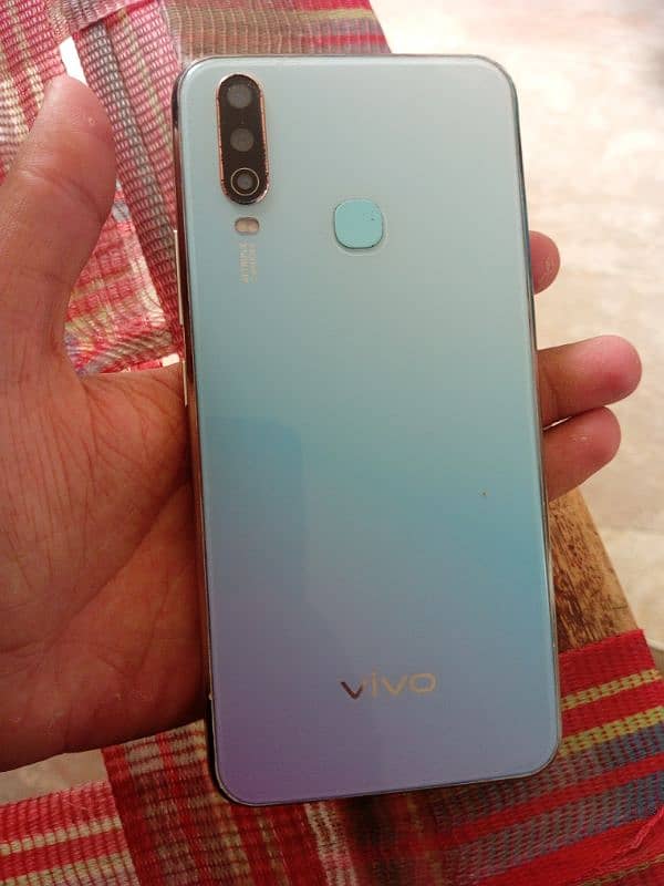 Vivo y17 finger not working camera back dust hai aur glass crack 0