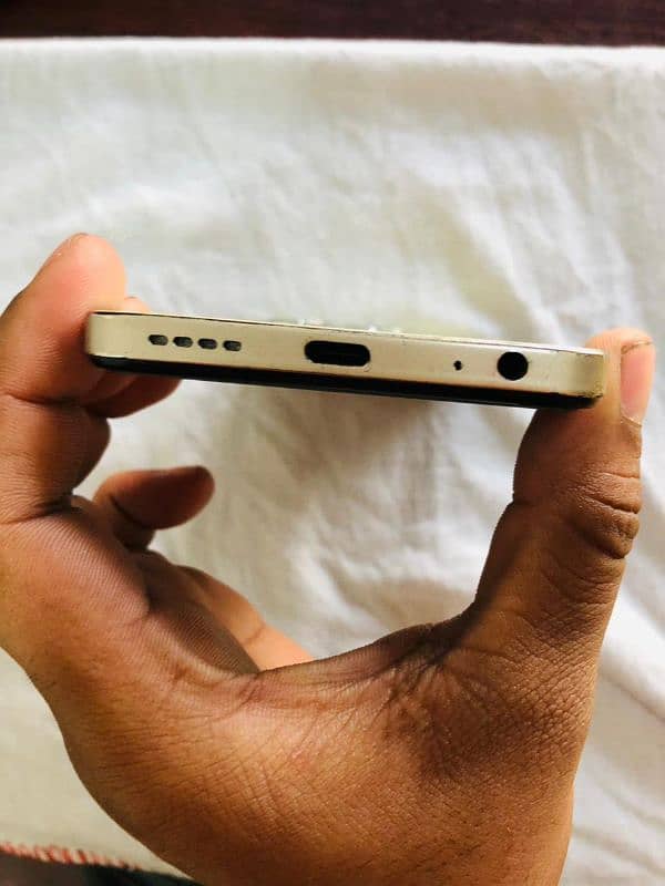 Infinix hot 40i 3