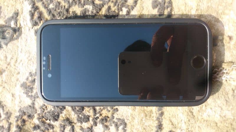 Iphone Non pta black colour lush condition 3