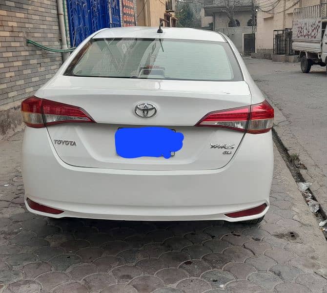 Toyota Yaris Gli MT 2021 3