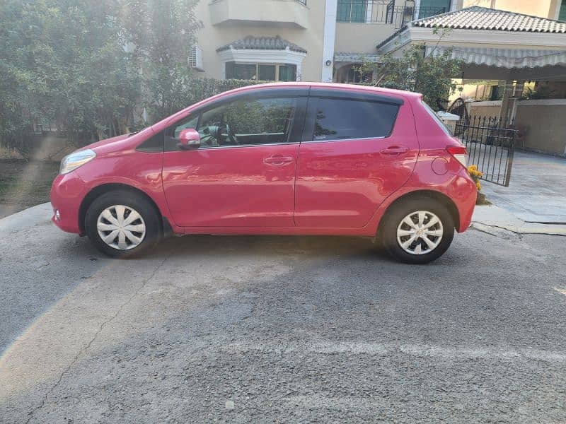 Toyota Vitz 2014 3