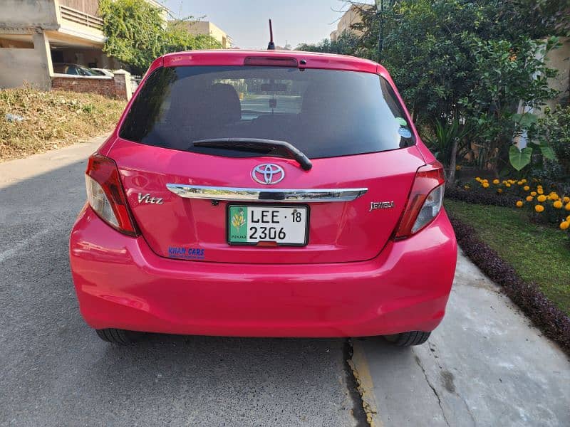 Toyota Vitz 2014 4