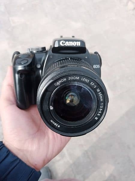 D400 dslr digital camera urgent sell 1