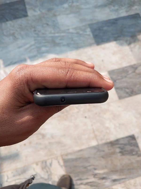 Google pixel 4 4 64 gb  aproved hai Ato Z ok hai Candtion see in pics 3