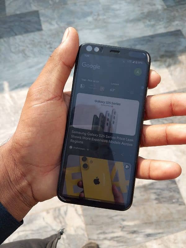 Google pixel 4 4 64 gb  aproved hai Ato Z ok hai Candtion see in pics 7