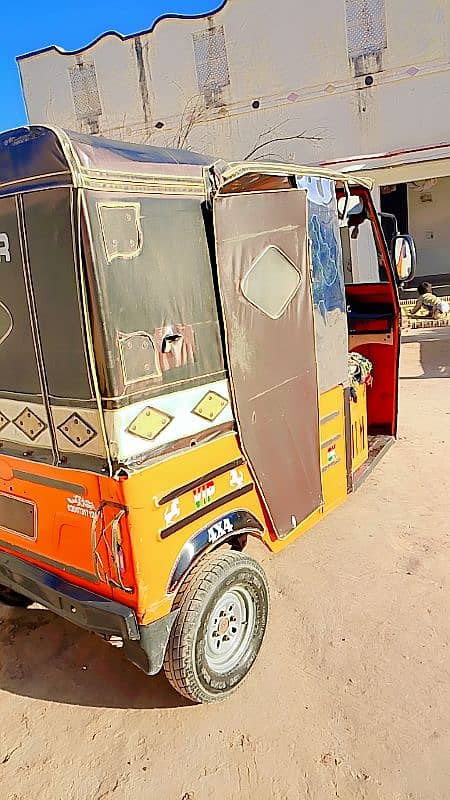 Sazgar auto cng riksha . . . . tyre ok applied for 0